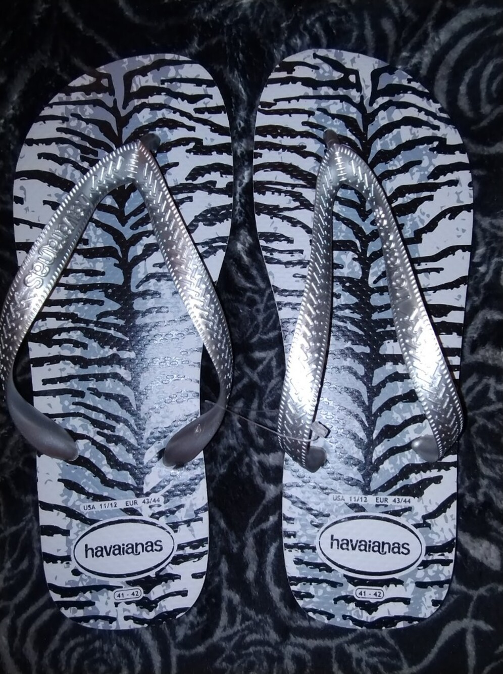 Havaianas Animal Print Flip-flops Gray Black Cream Size 11/12